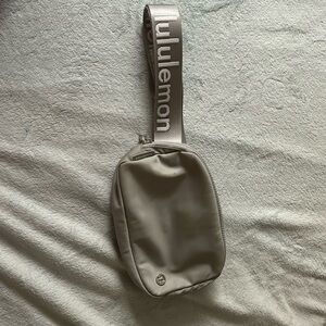 Lululemon belt bag